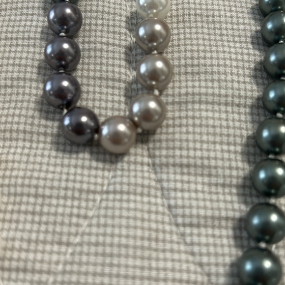 Necklace pearls - Picture 2 of 3